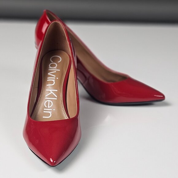Calvin Klein Women's Gayle 2 Pump Red Shiny - Picture 2 of 16
